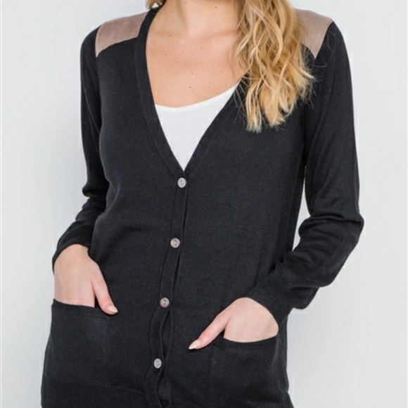 Bookworm Button Cardigan (Black) - Picture 5 of 7